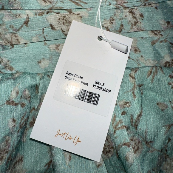 Lakeyo Sage Spaghetti Strap Midi Dress size S - Picture 7 of 7